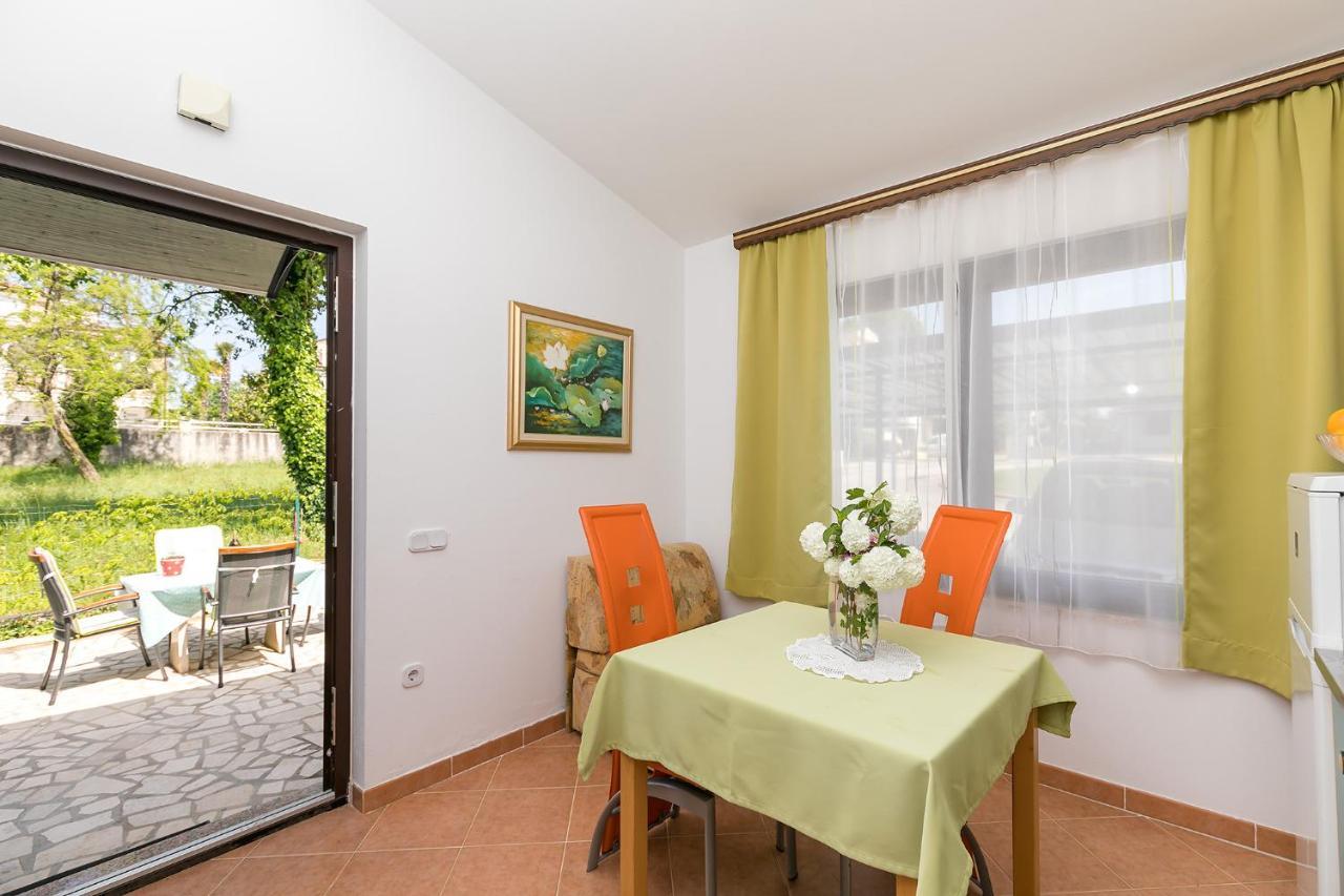 Apartments Marija Фунтана Екстер'єр фото